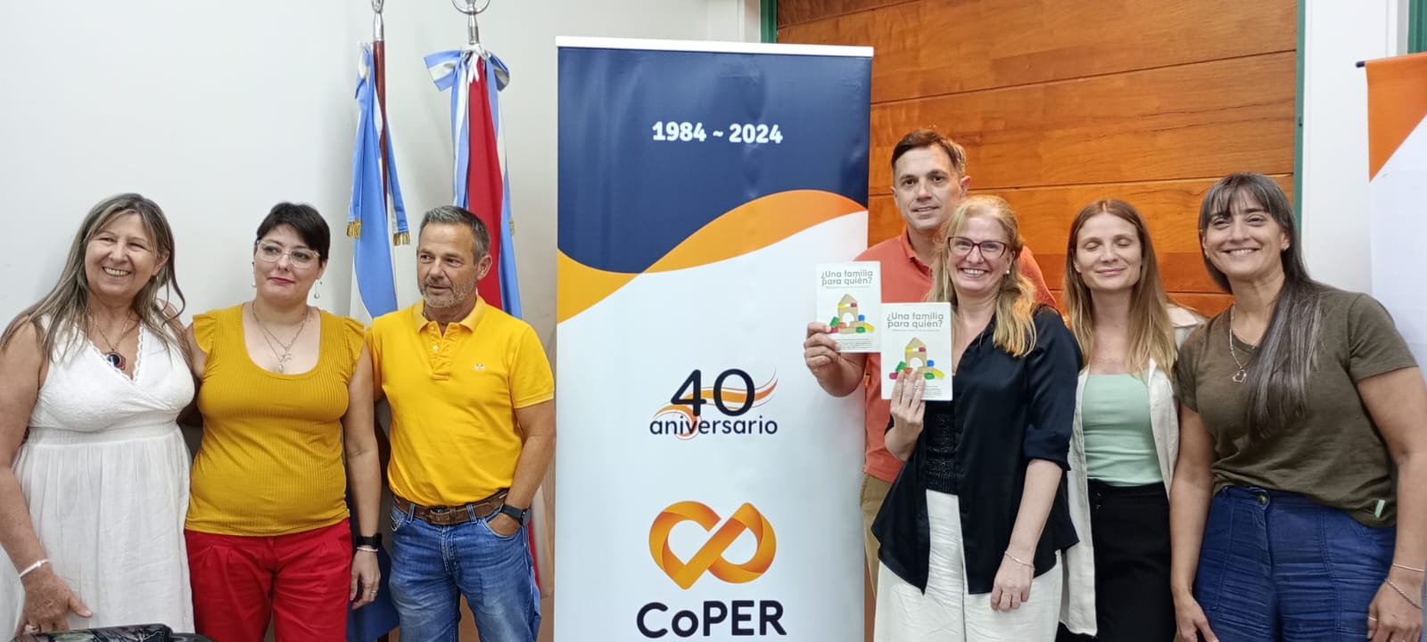 presentacion libro una familia